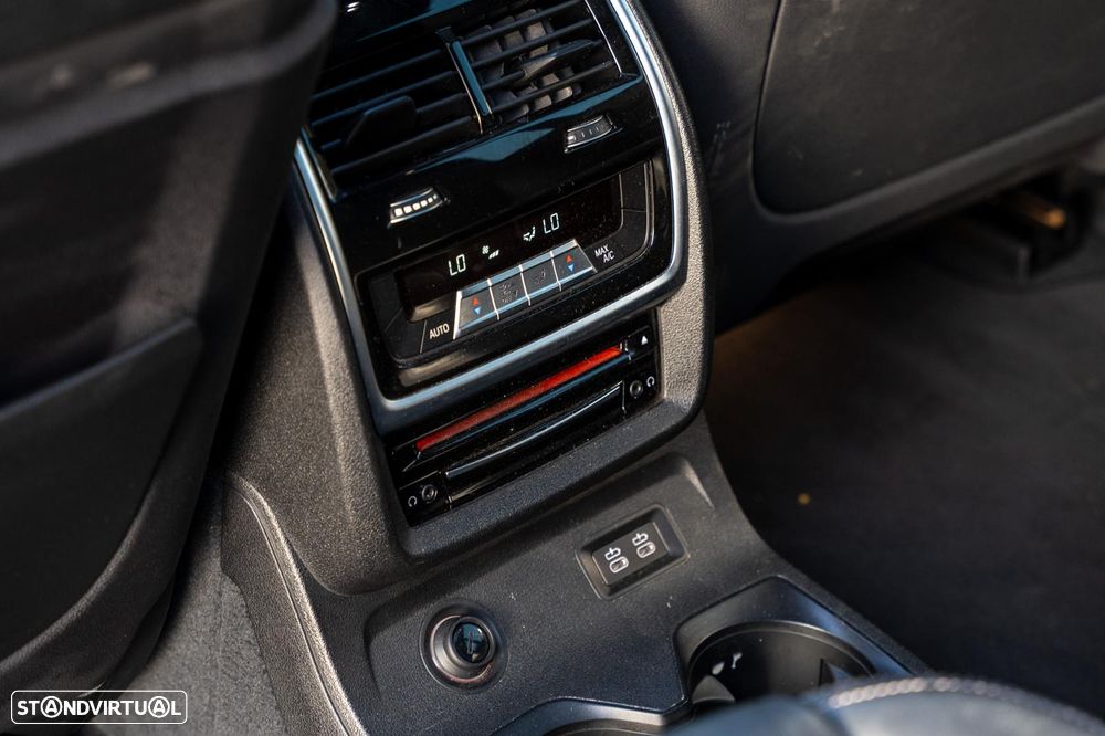 BMW X7 M50d - 10
