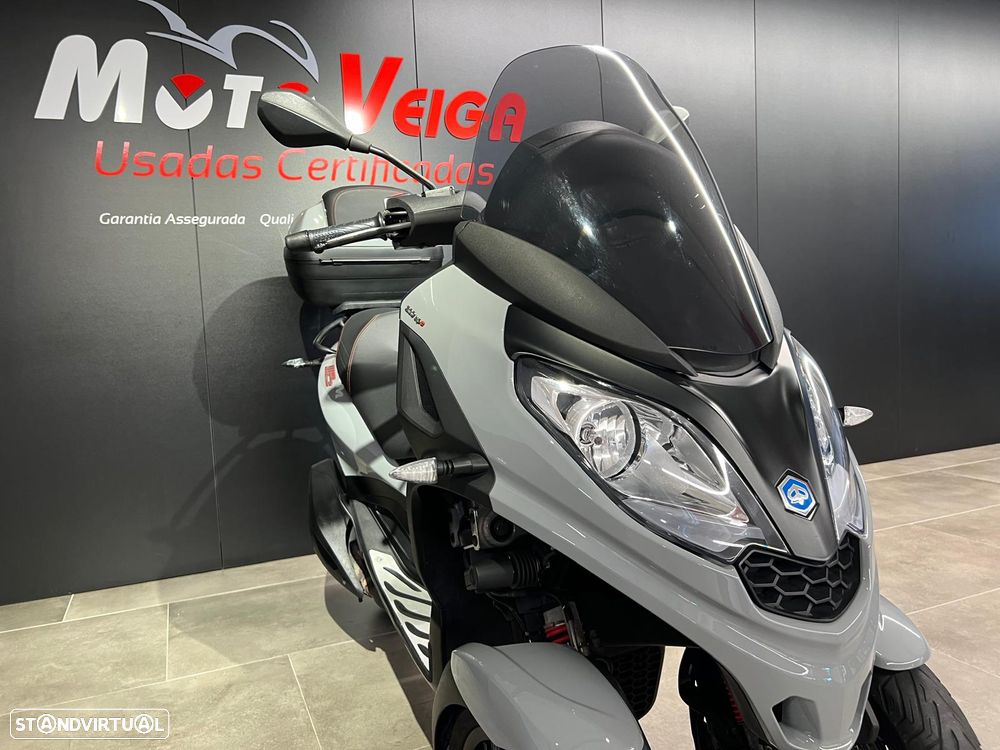 Piaggio MP3 - 2