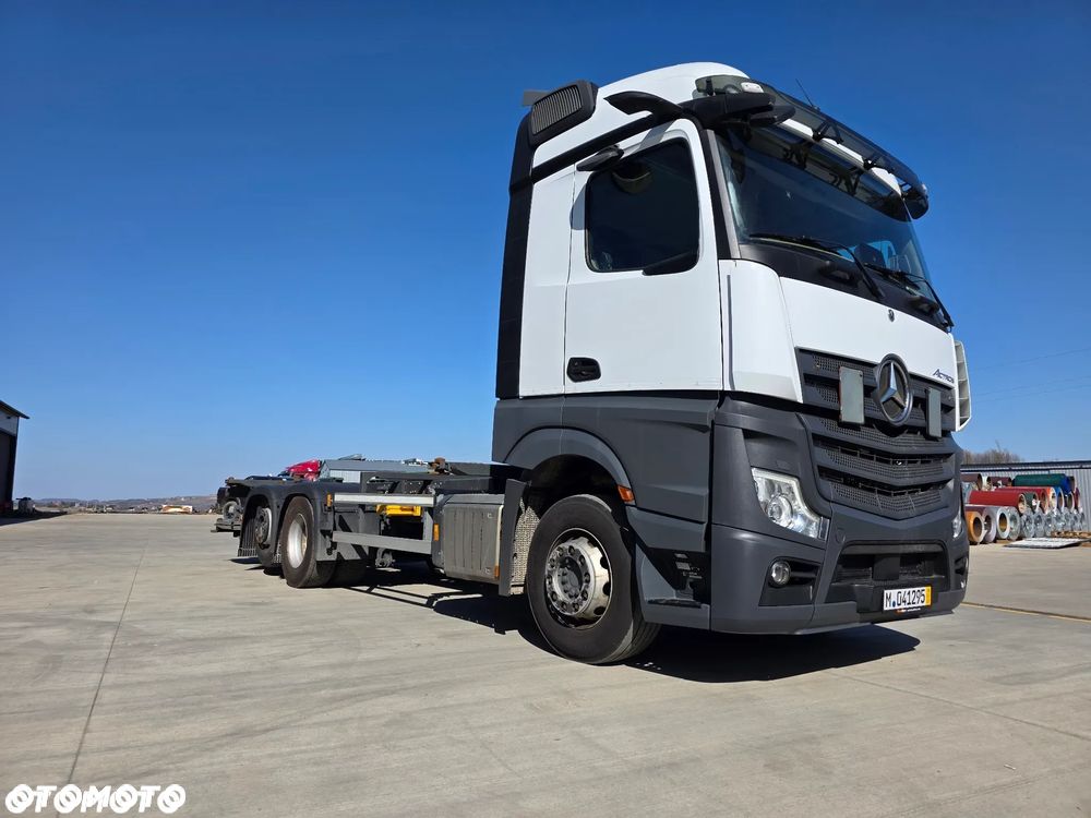 Mercedes-Benz ACTROS - 3