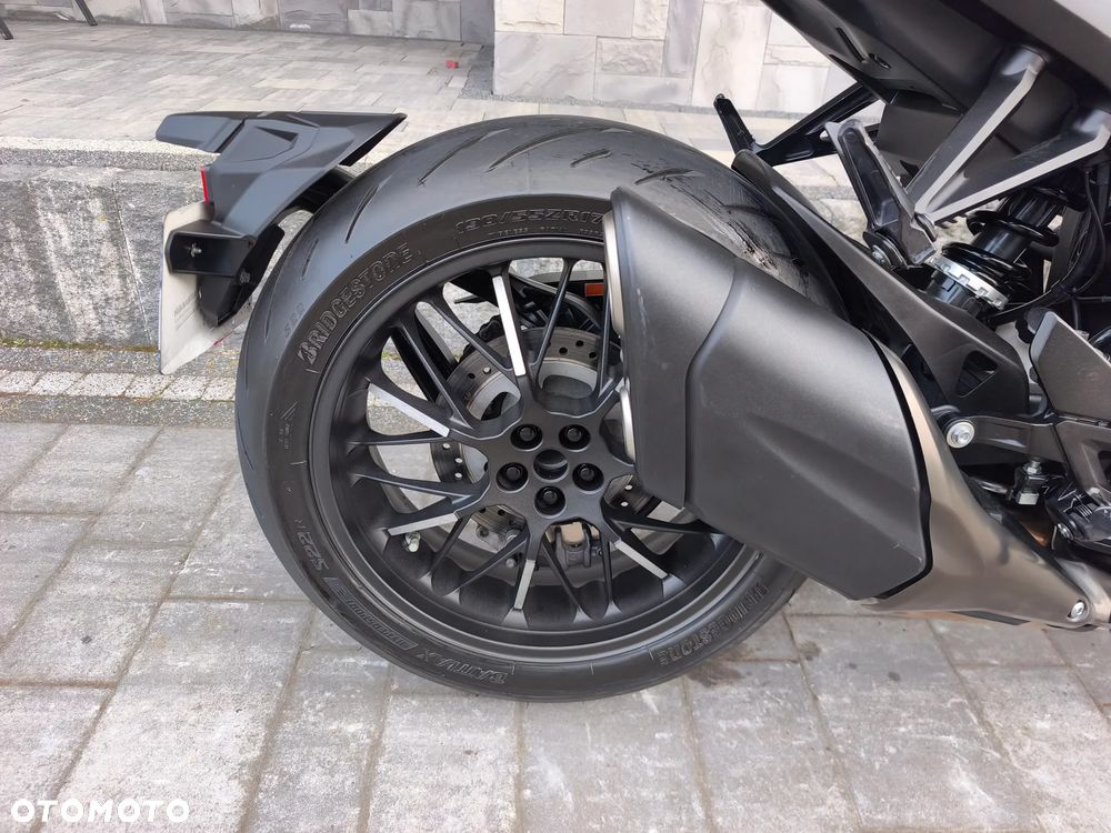 Honda CB - 7