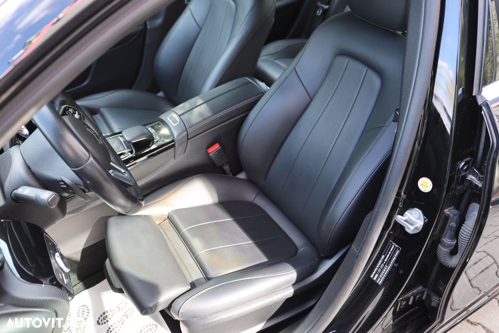 Mercedes-Benz A 200 d 8G-DCT Edition 2020 - 23