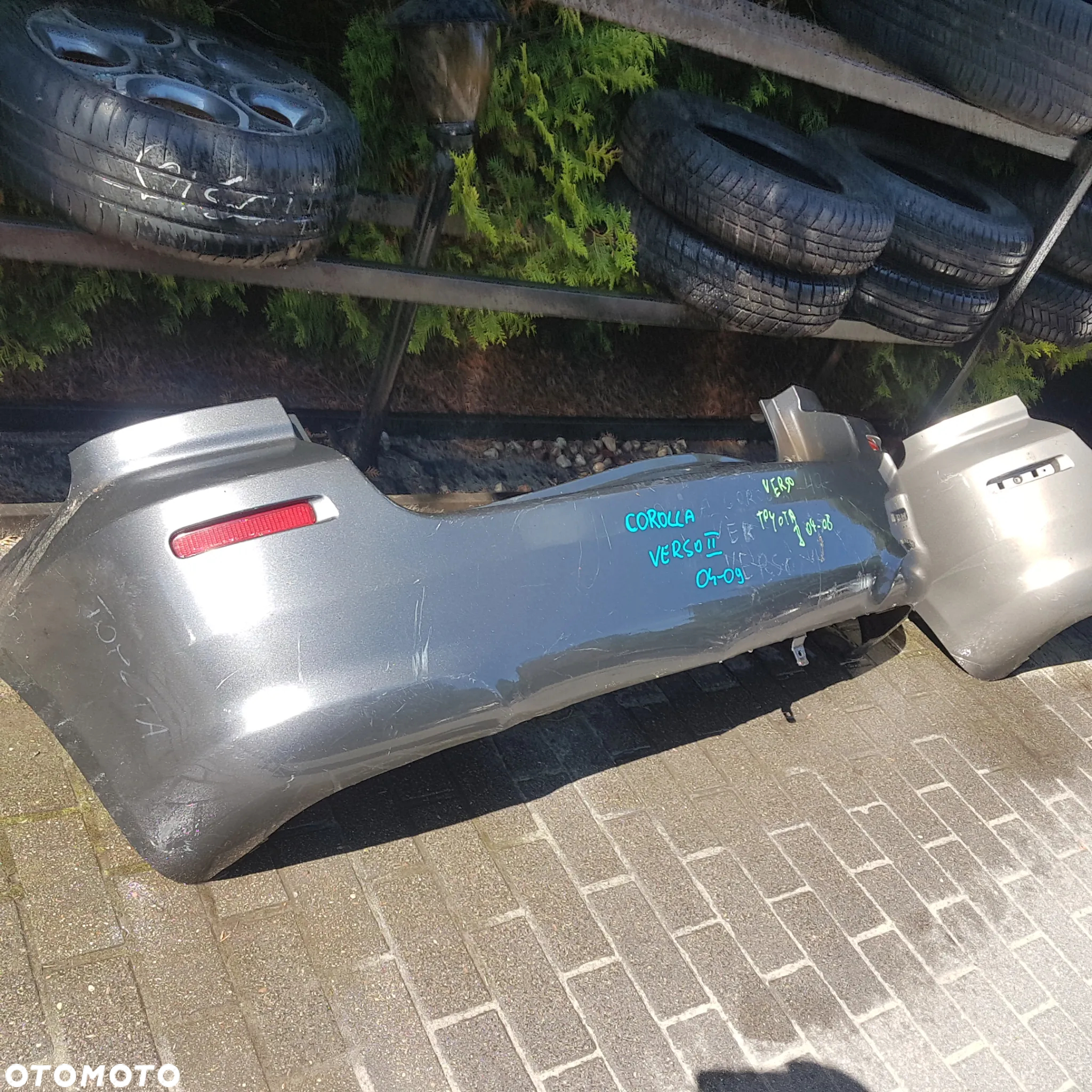 zderzak toyota  corolla verso tył - 6
