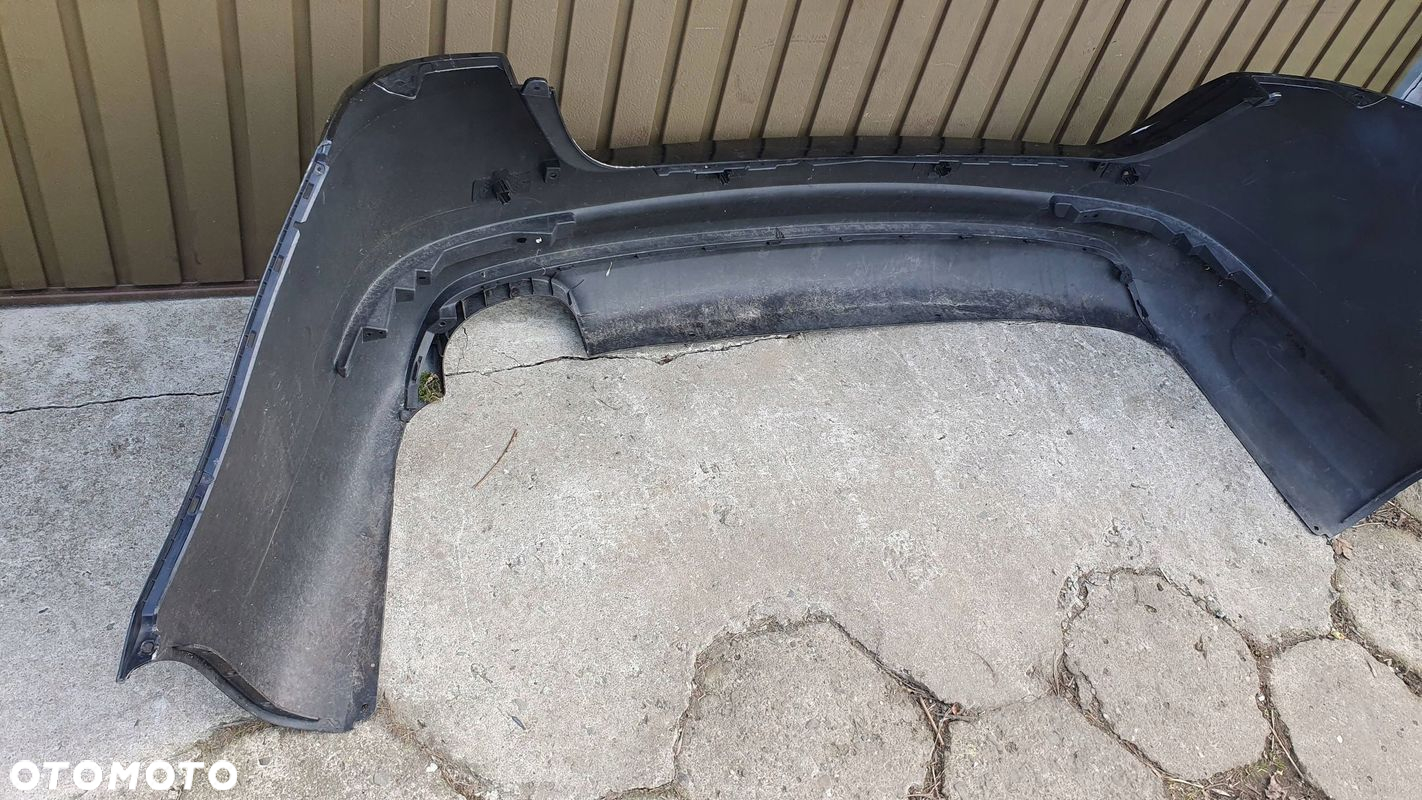 KIA Optima 10- sedan zderzak tylny tył € - 8