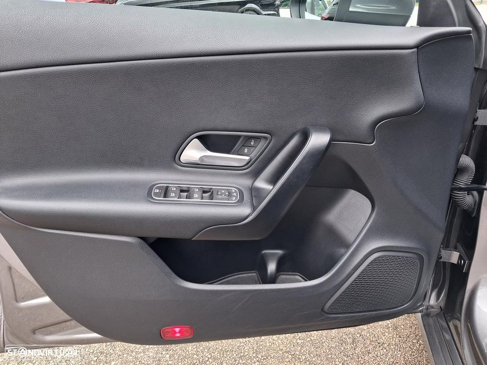 Mercedes-Benz CLA 180 d Shooting Brake Style Plus Aut. - 8