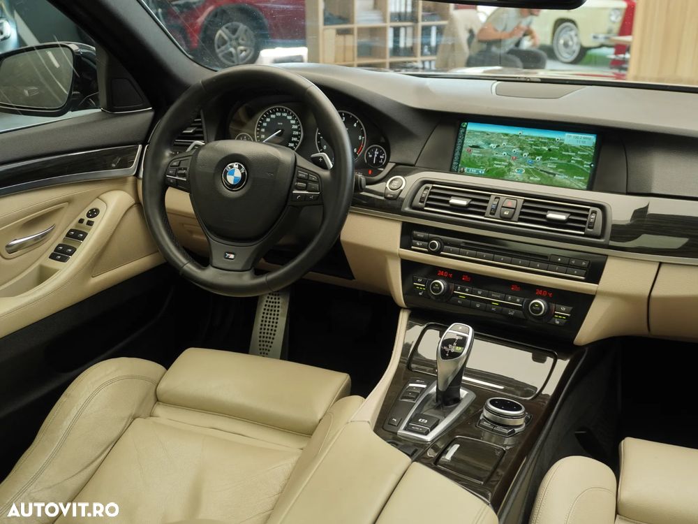 BMW Seria 5 520d Sport-Aut. - 38