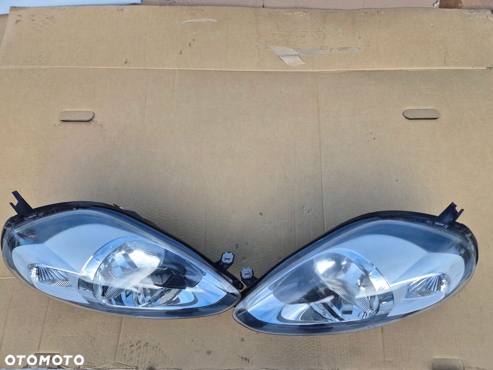 Fiat Punto EVO komplet reflektorów.Valeo.EU - 7