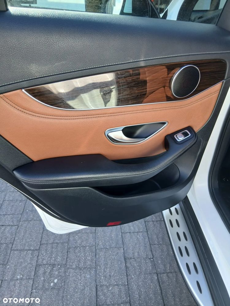 Mercedes-Benz GLC 220 d 4-Matic - 9