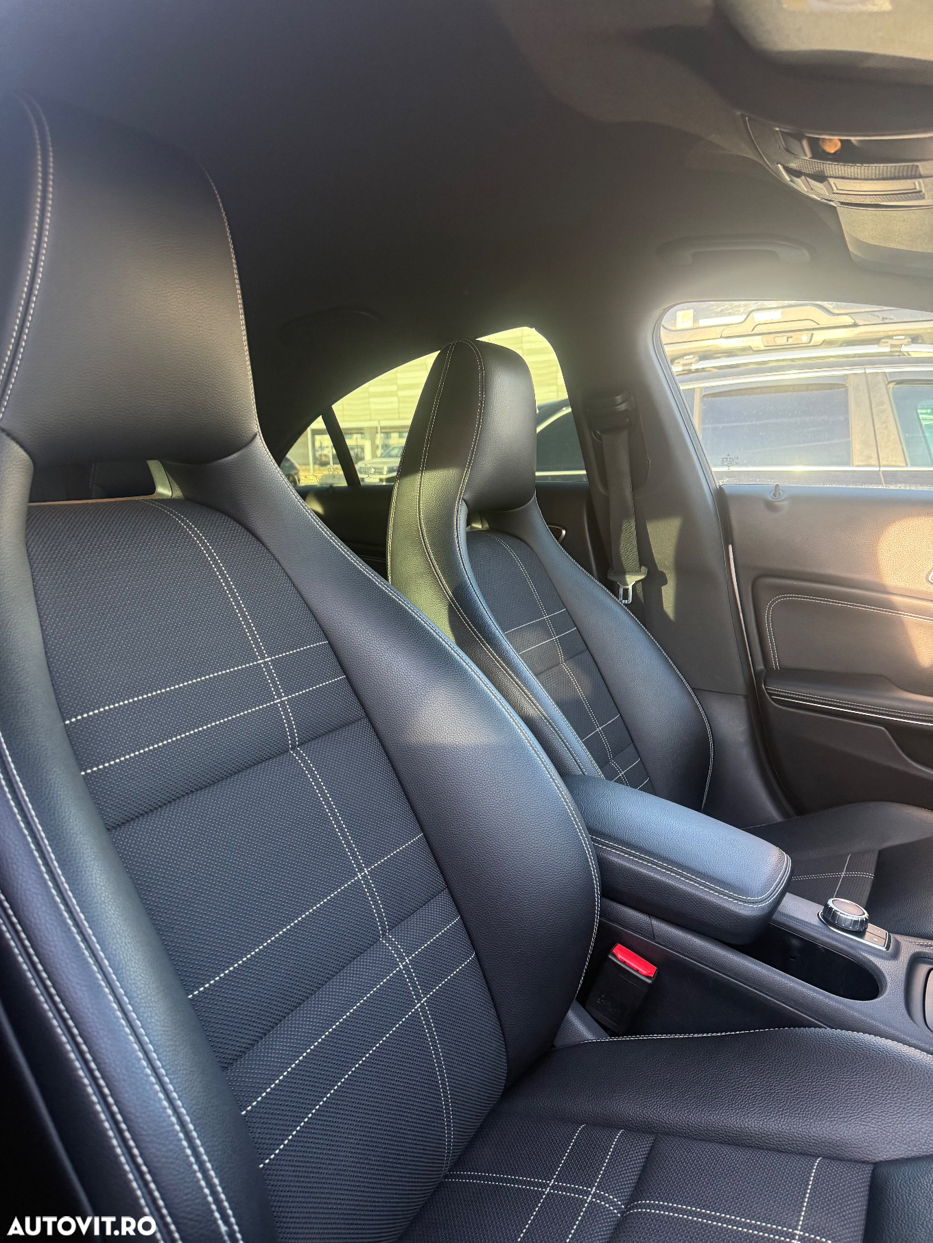 Mercedes-Benz CLA - 12