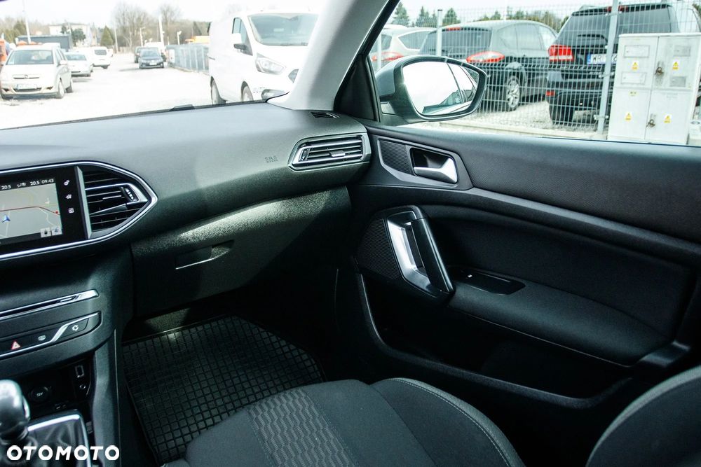 Peugeot 308 - 17