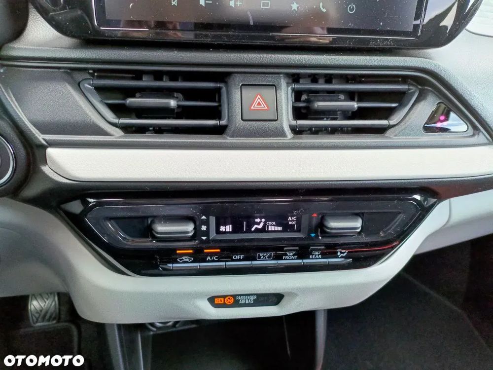 Suzuki Swift 1.2 Dualjet SHVS Premium Plus - 13