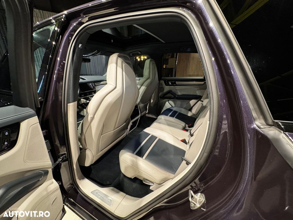 Porsche Cayenne Standard - 19