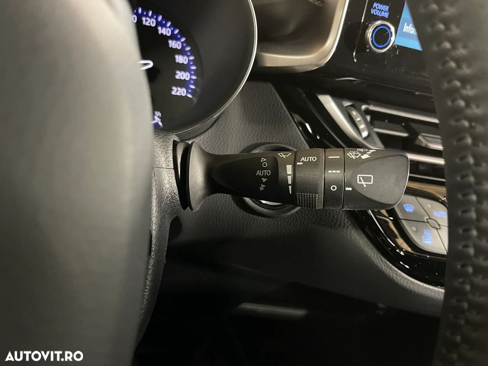 Toyota C-HR 2.0 HSD 184 CP 4x2 CVT Special Edition - 22