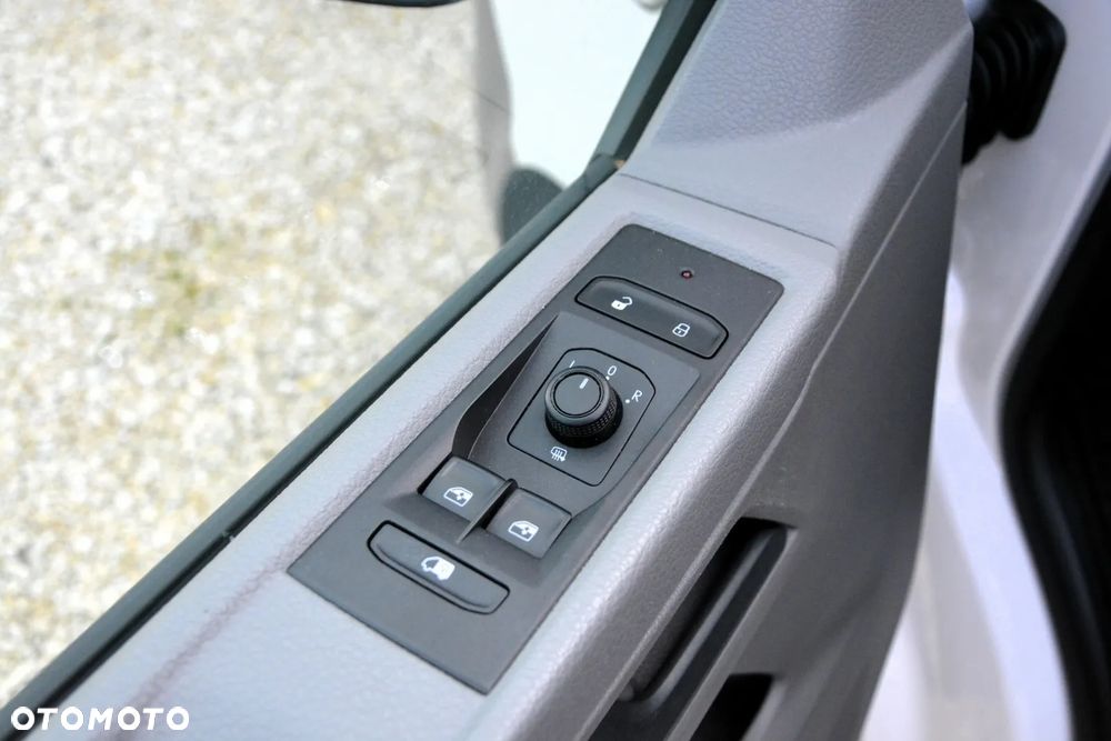 Volkswagen Transporter L2H1 - 17