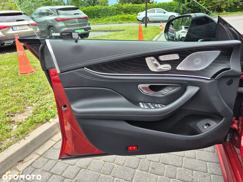 Mercedes-Benz CLS 300 d 4-Matic AMG - 19