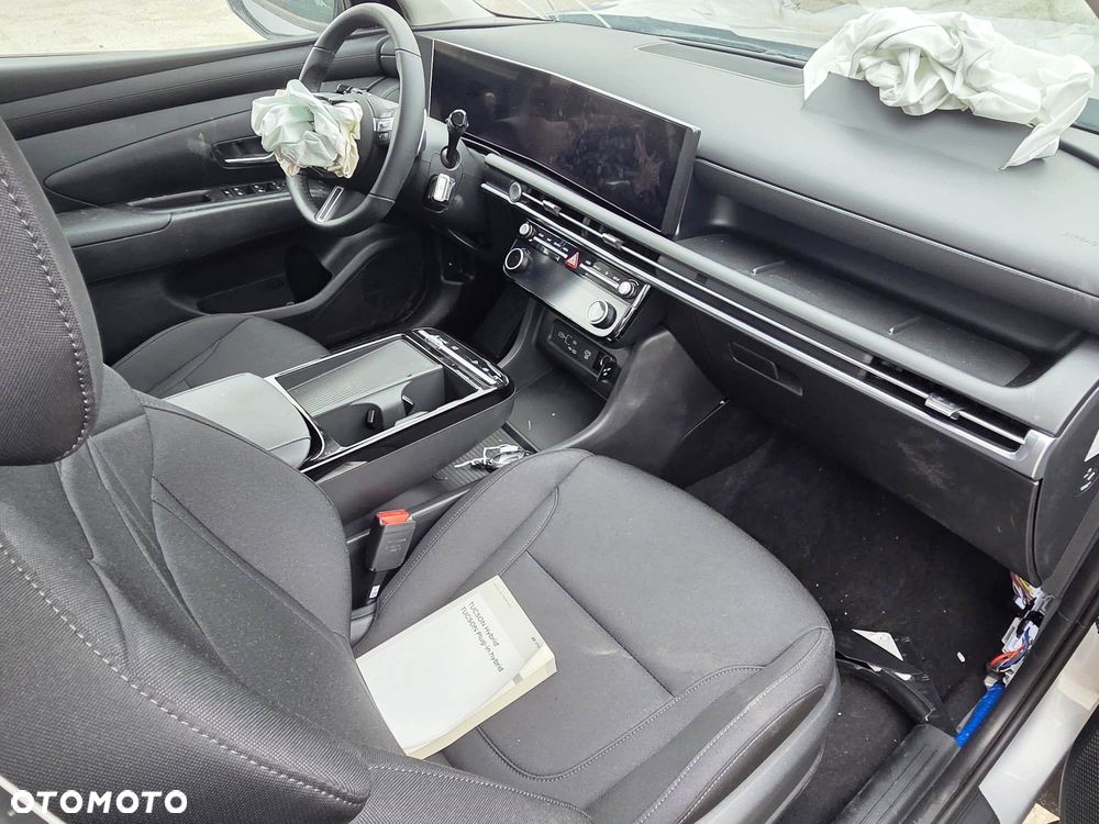 Hyundai Tucson 1.6 T-GDi HEV Executive 2WD - 12