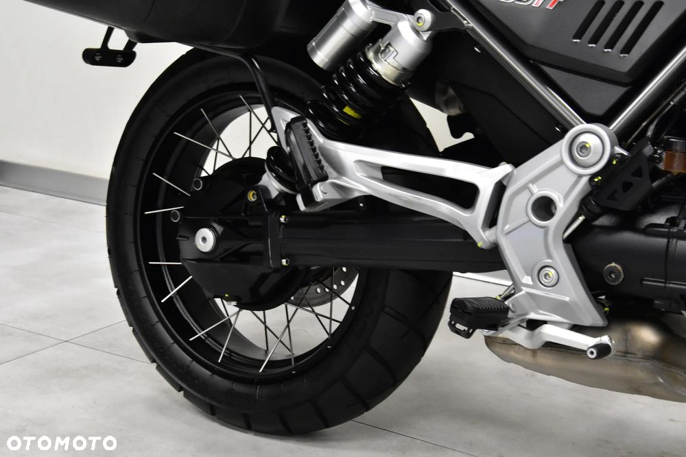 Moto Guzzi V85 - 35