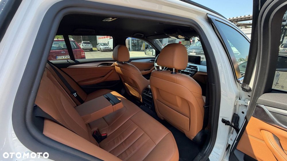 BMW Seria 5 520d Luxury Line - 20
