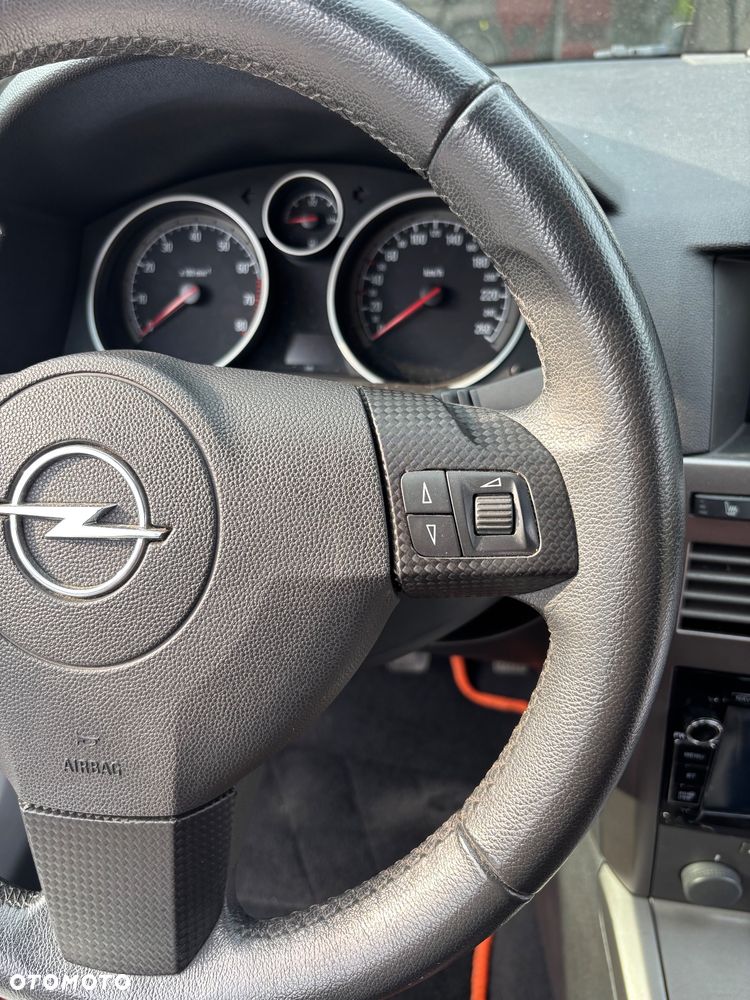 Opel Astra - 37