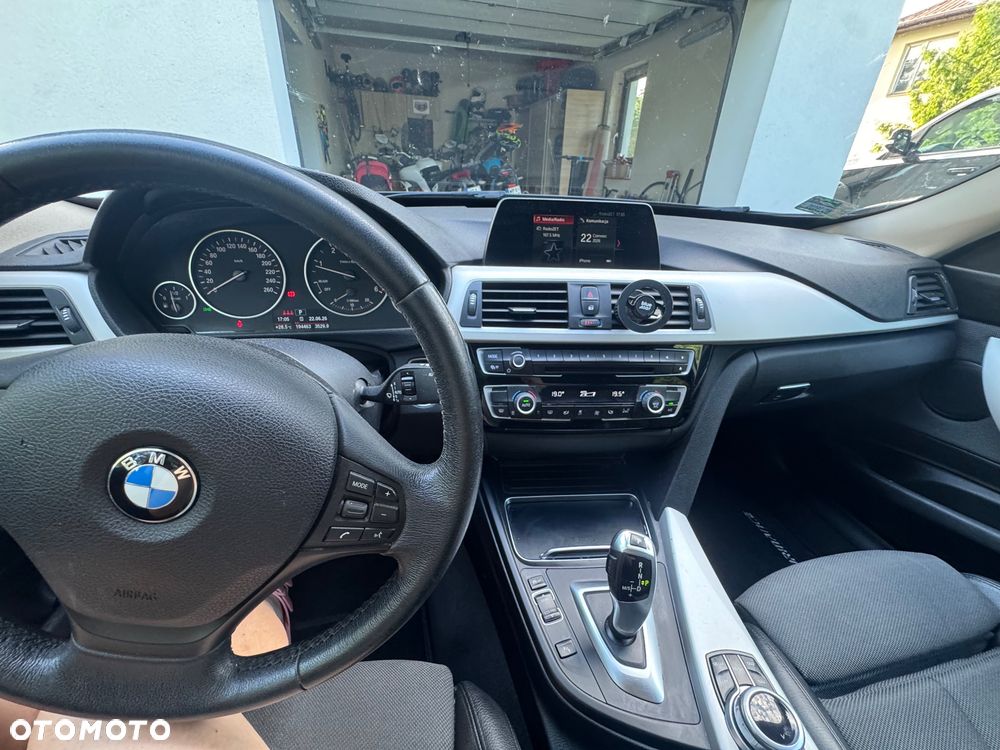 BMW Seria 3 318d Advantage - 11