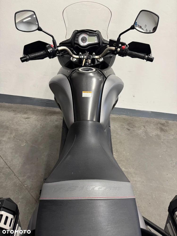 Suzuki V-STROM - 39