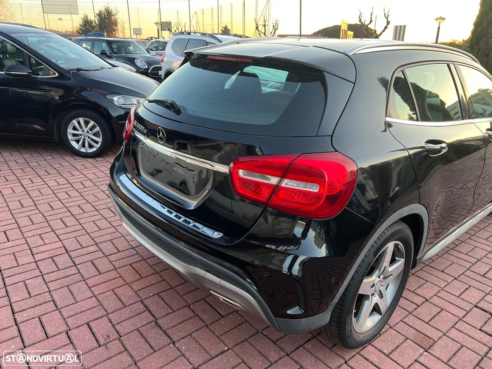 Mercedes-Benz GLA 180 CDi AMG Line - 8