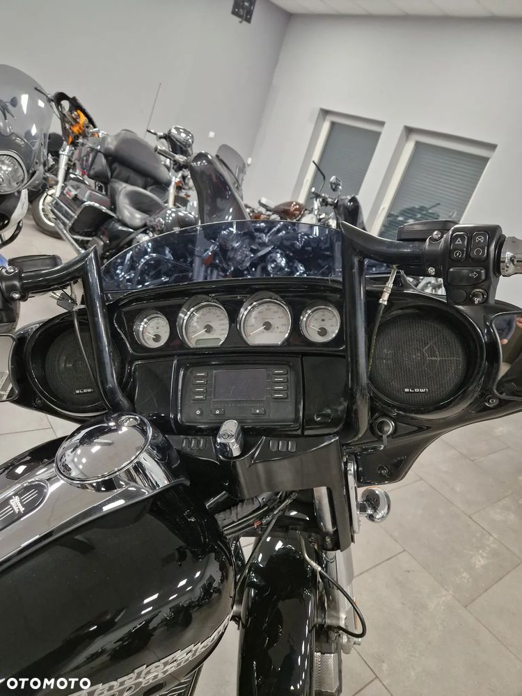 Harley-Davidson Touring Street Glide - 8