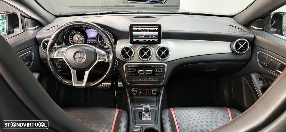 Mercedes-Benz CLA 45 AMG 4Matic 7G-DCT - 33