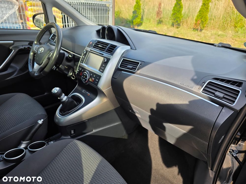 Toyota Verso 1.8 5-Sitzer Skyview Edition - 25