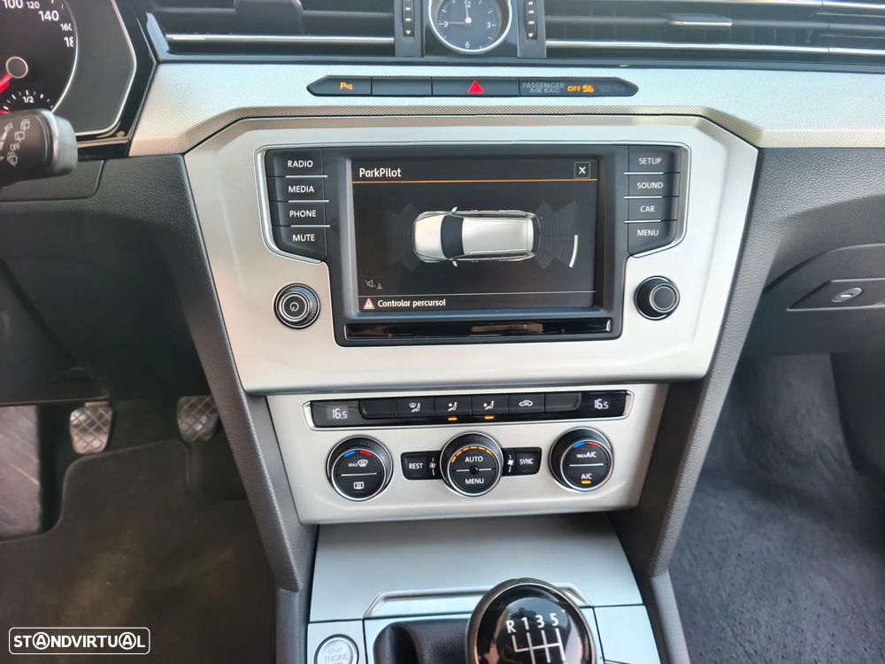 VW Passat Variant 1.6 TDI BlueMotion - 7