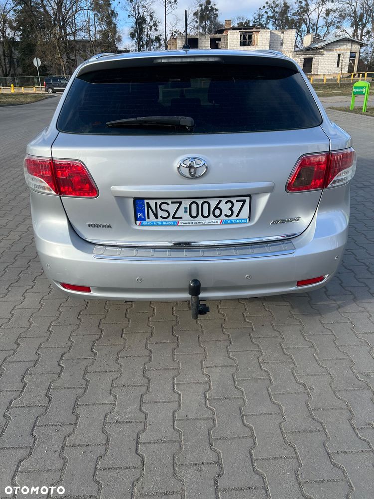 Toyota Avensis 2.0 D-4D - 4
