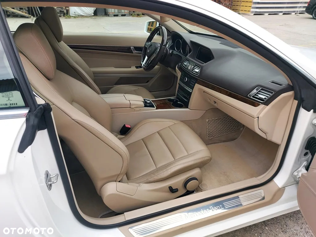 Mercedes-Benz Klasa E 400 Coupe 7G-TRONIC - 7