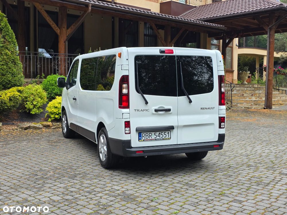 Renault Trafic - 18