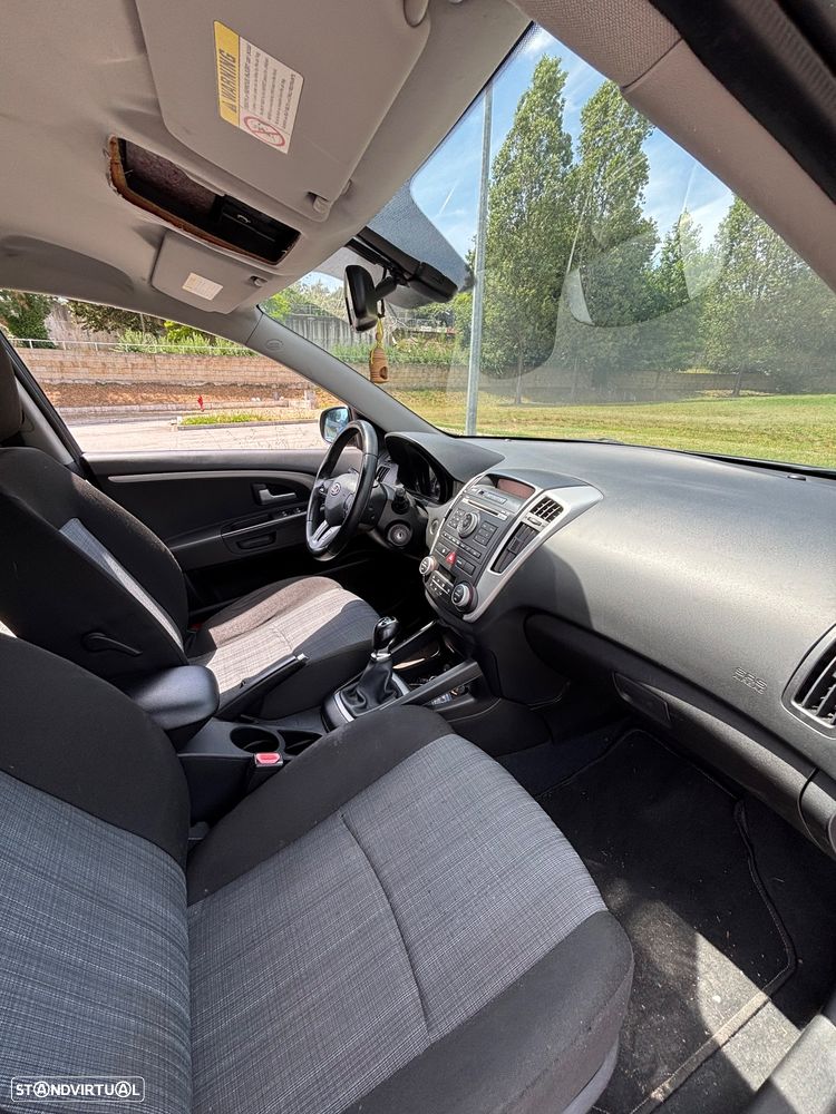 Kia Ceed SW 1.4 CVVT LX - 13