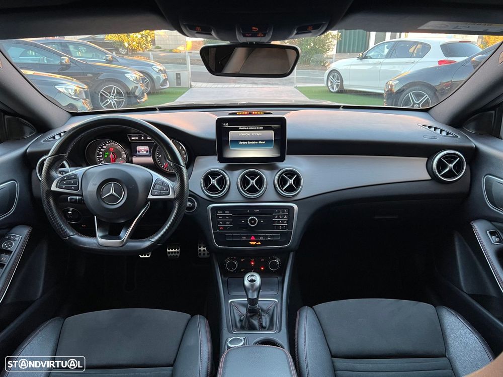 Mercedes-Benz CLA 200 d Shooting Brake AMG Line - 12