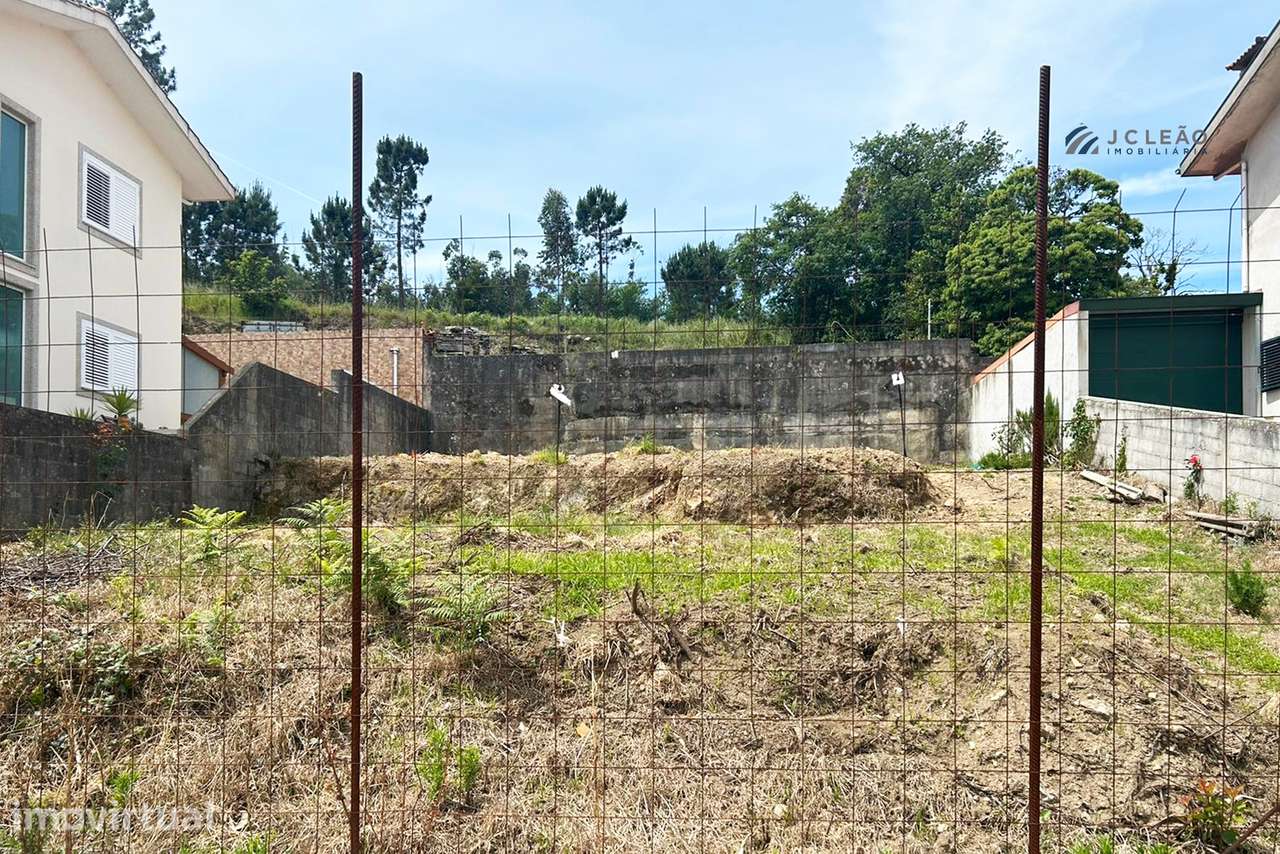 Terreno para Construção de Moradia de 4 Frentes - Grande imagem: 2/9
