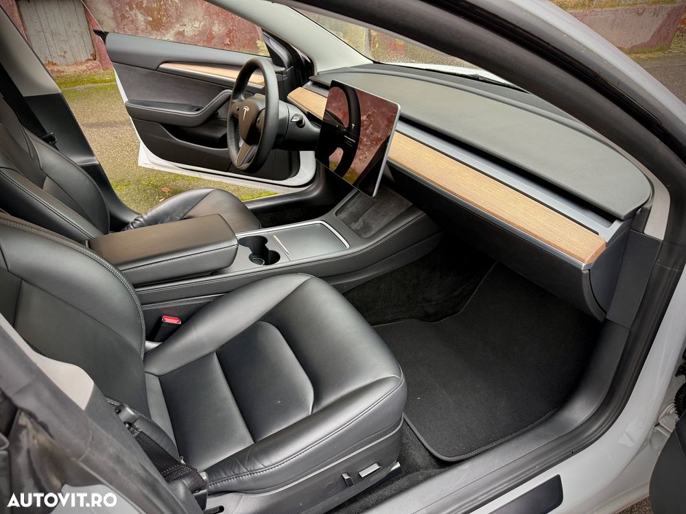 Tesla Model 3 Langstreckenbatterie Allradantrieb Dual Motor Performance - 6