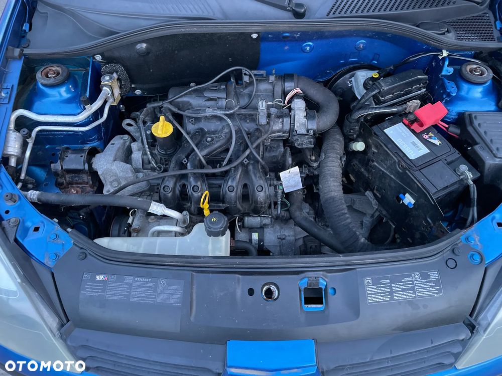 Renault Clio 1.2 16V Arctica - 14