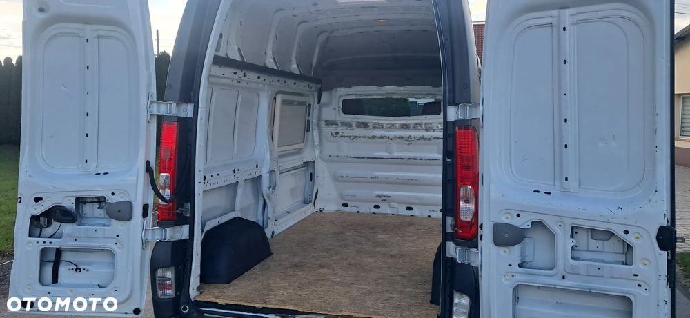 Renault Trafic 2.5 Dci L2H2 - 13