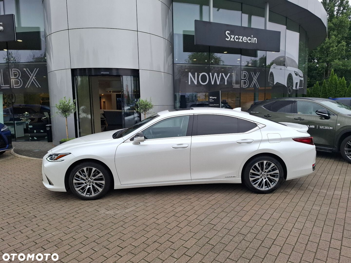 Lexus ES - 2