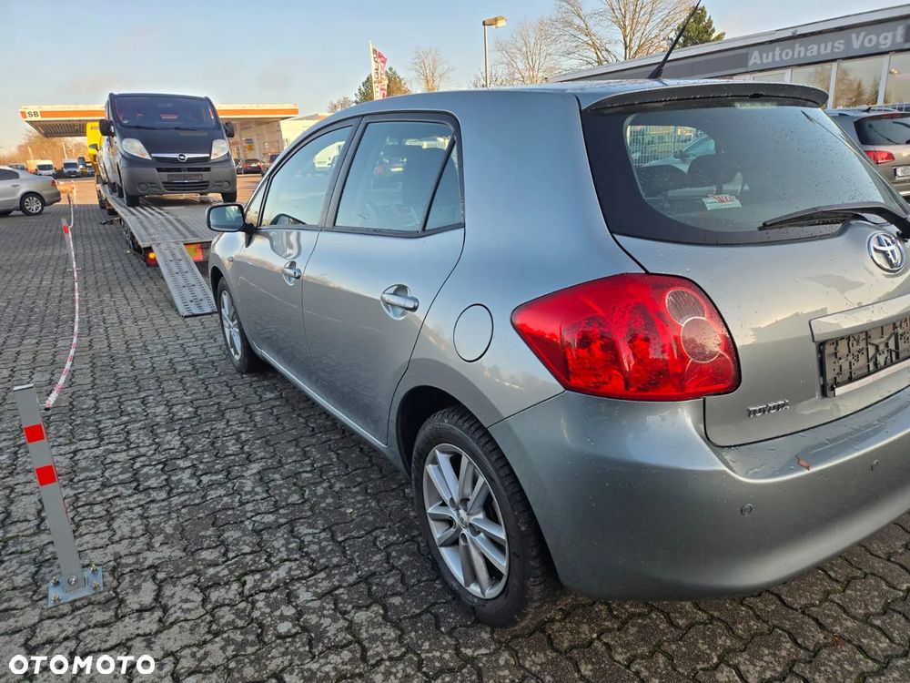 Toyota Auris 1.4 VVT-i Team - 20