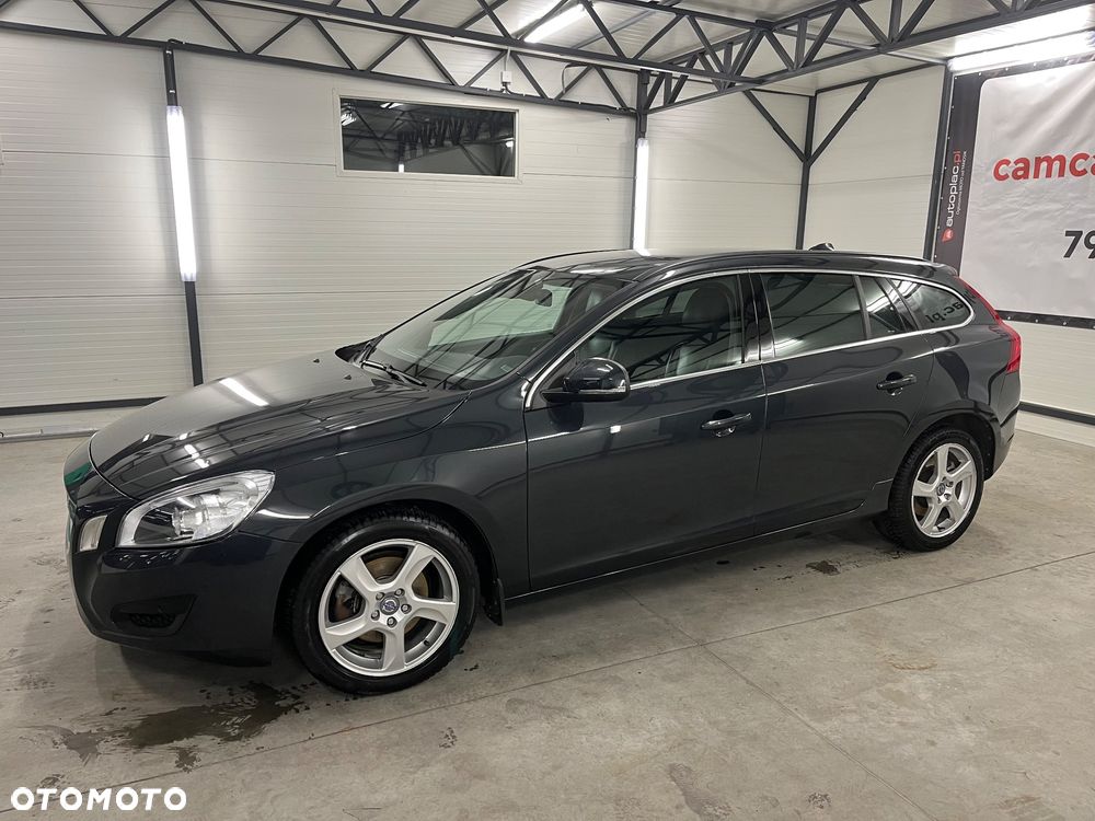 Volvo V60 DRIVe Momentum - 3