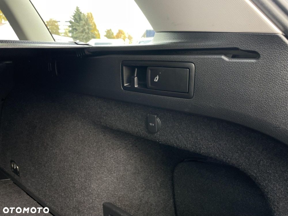 Volkswagen Passat 2.0 TSI 4Mot Elegance DSG - 23