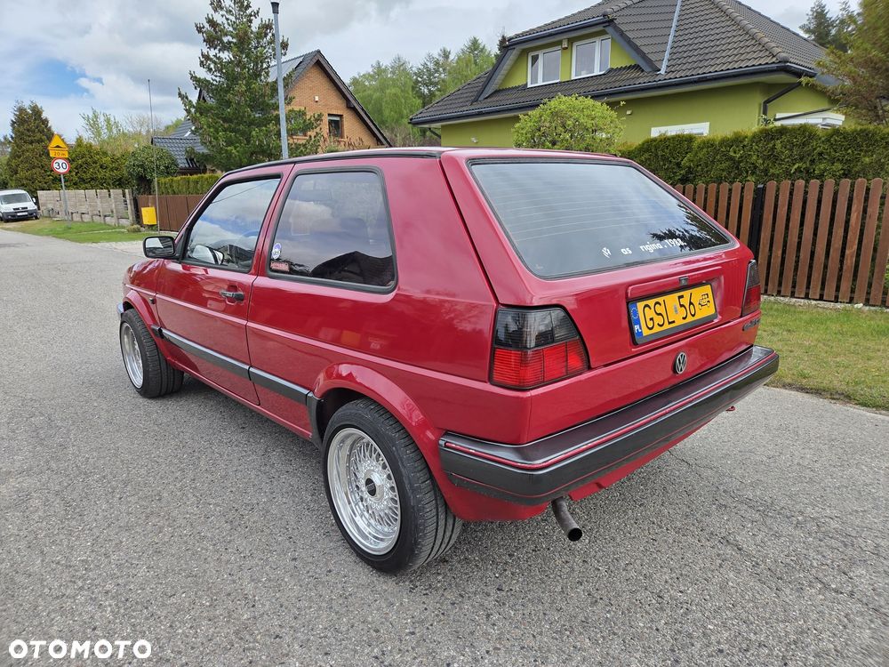 Volkswagen Golf - 4