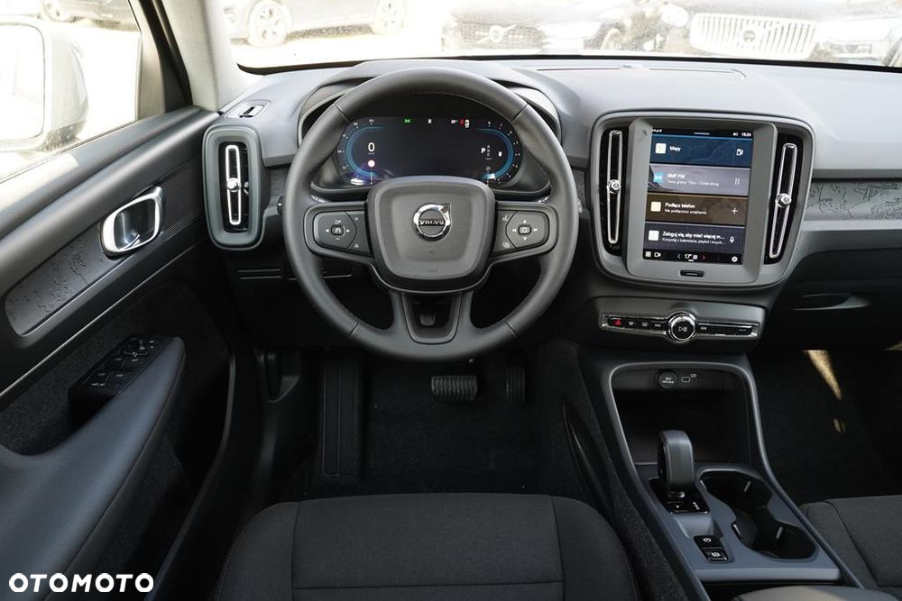 Volvo XC 40 B3 Essential - 12