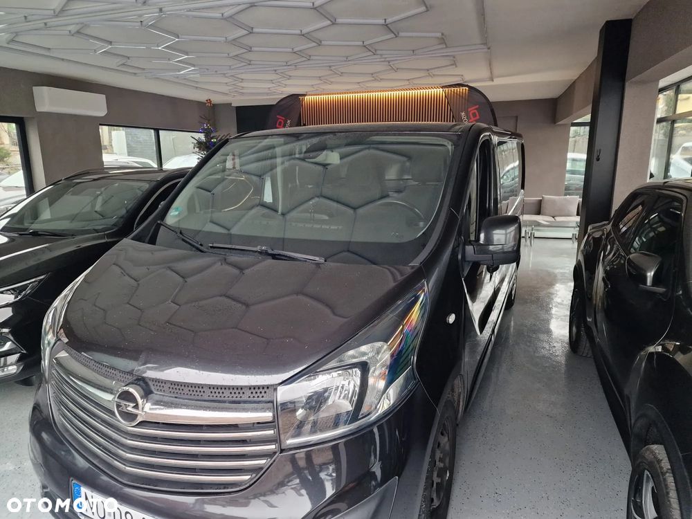 Opel Vivaro - 2