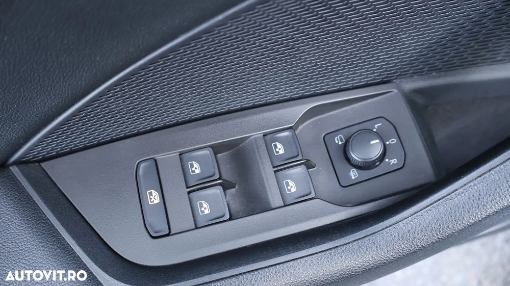 Skoda Octavia 2.0 TDI DSG Ambition - 25