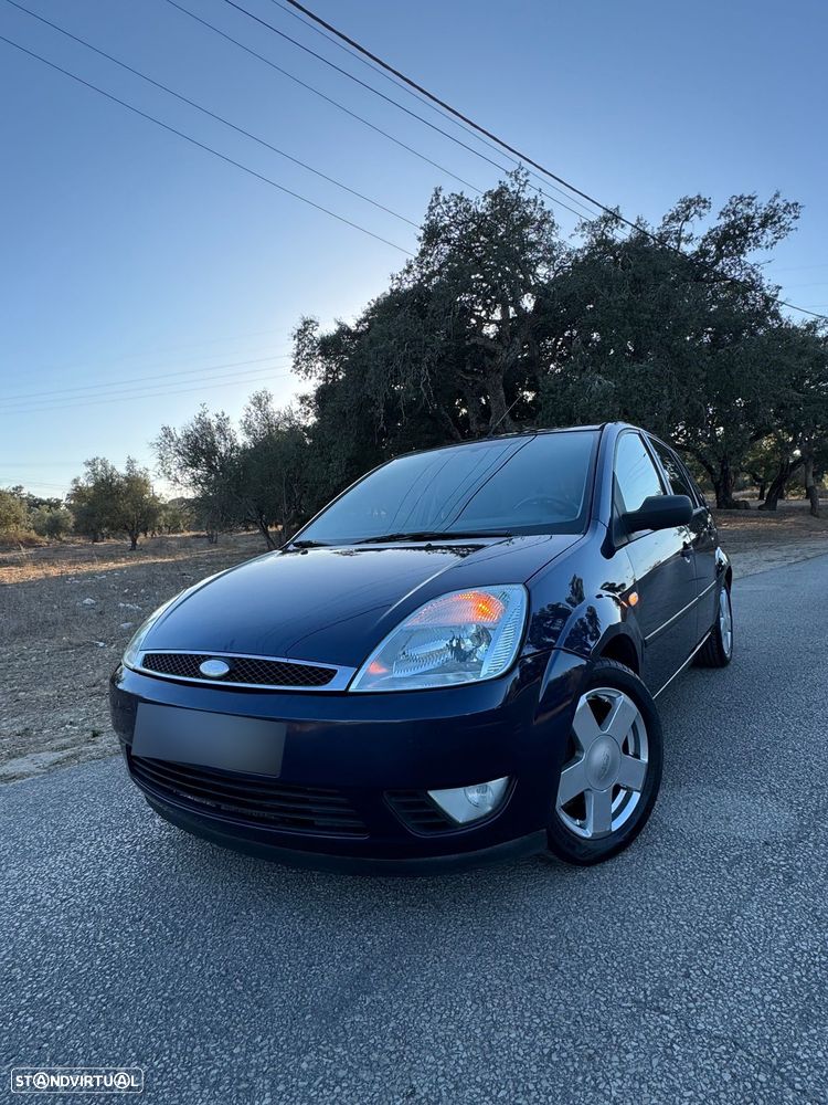 Ford Fiesta 1.25 Ghia - 14