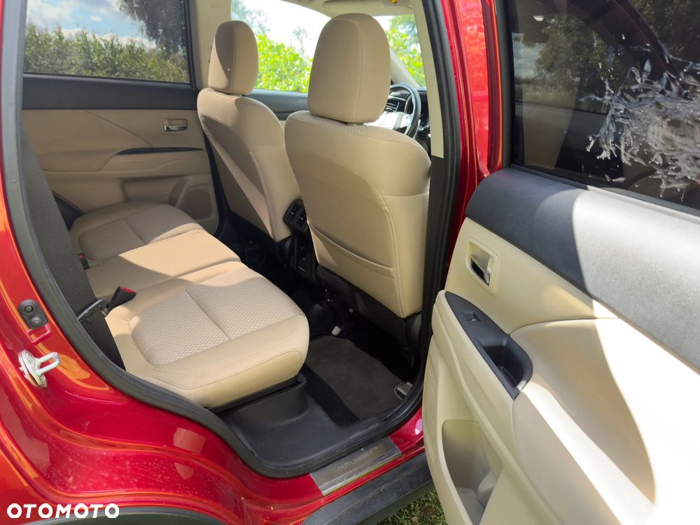 Mitsubishi Outlander 2.0 Instyle SDA 4WD CVT - 6