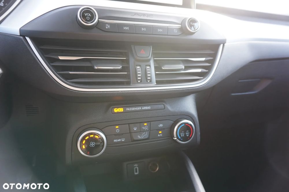 Ford Focus 1.5 EcoBlue Active Business - 30
