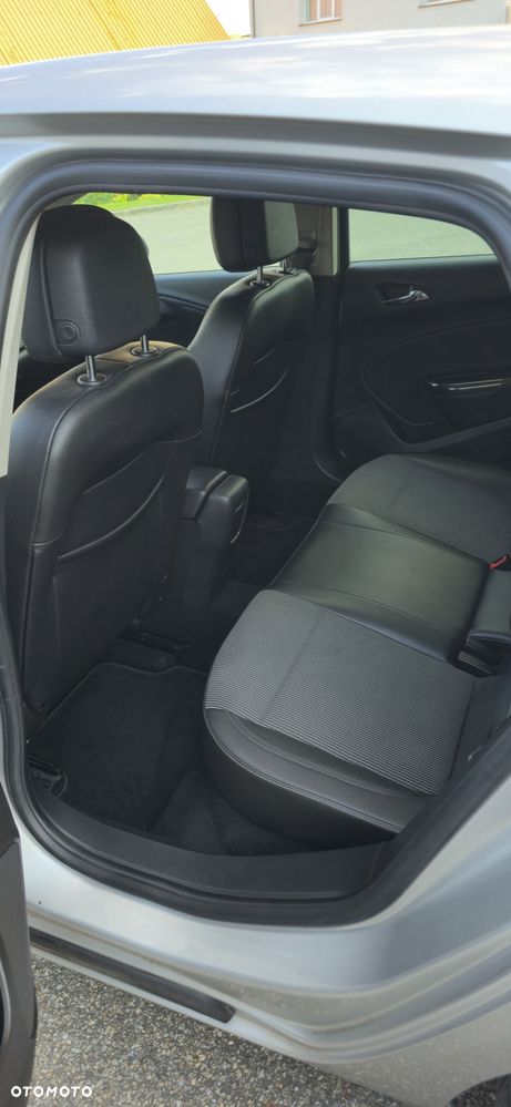 Opel Astra IV 1.4 T Cosmo - 5